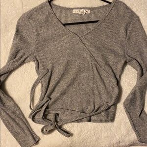 Blouse crop top style